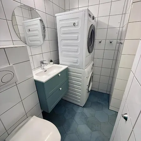 Nyrenovert Pa Alexander Kiellands Plass Oslo